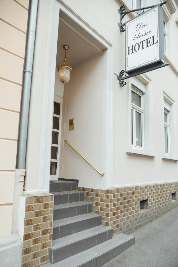 Das Kleine Hotel In Ruhiger Stadtlage Вісбаден Екстер'єр фото