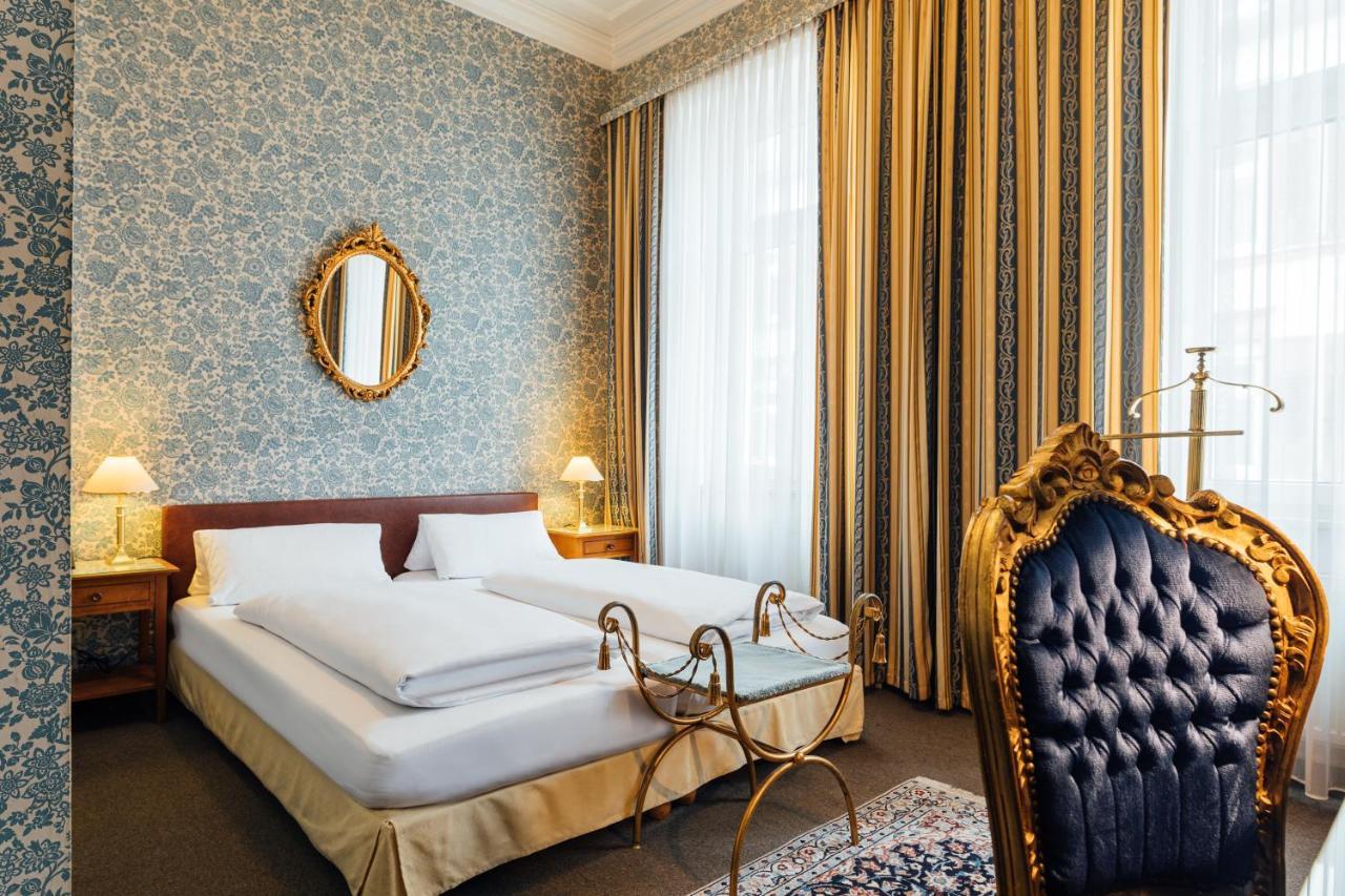 Das Kleine Hotel In Ruhiger Stadtlage Вісбаден Екстер'єр фото